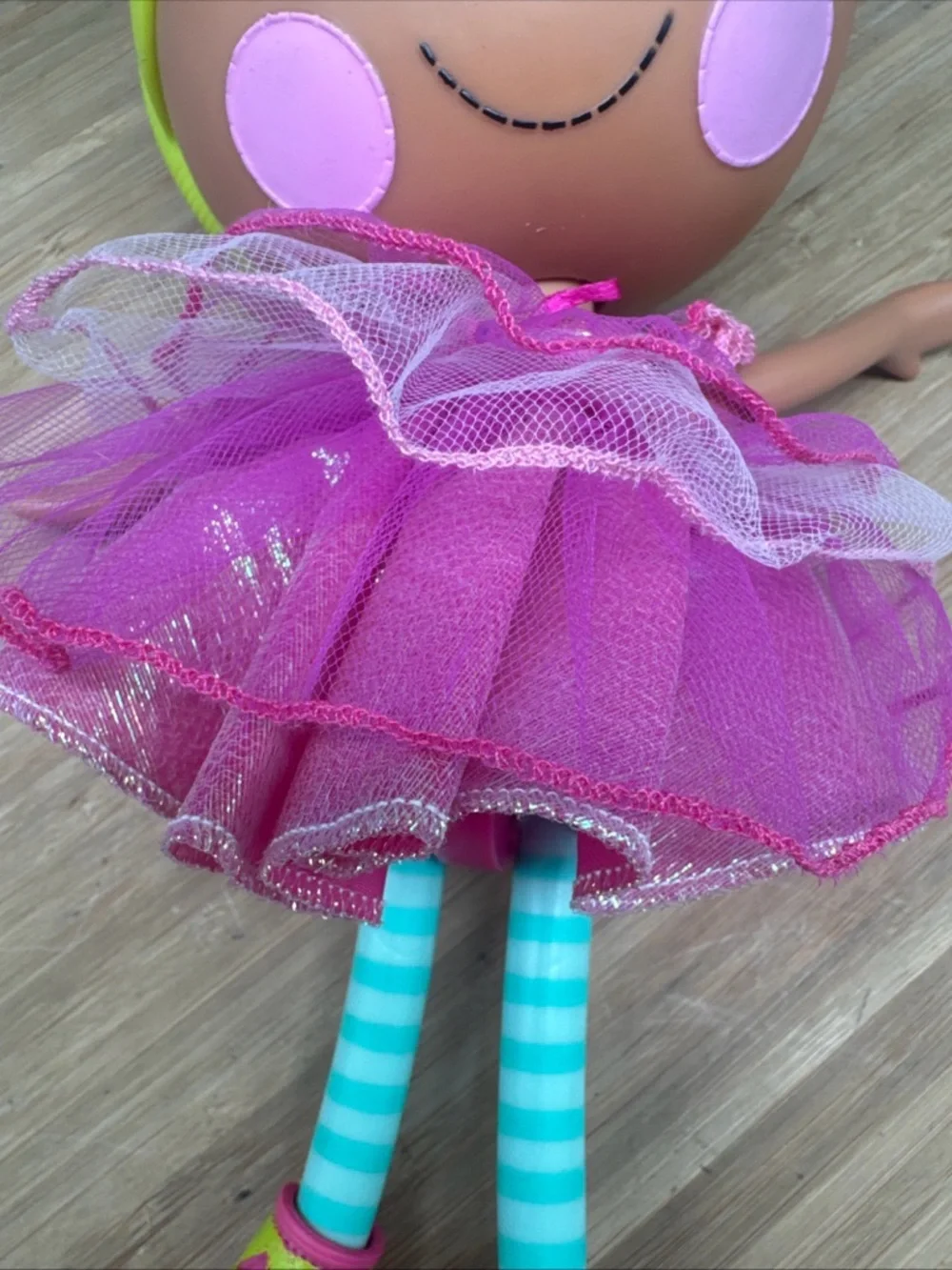 Lalaloopsy Doll Pix E Flutters Pixie Elf Green Hair Pink Daisy Wings Fairy RARE